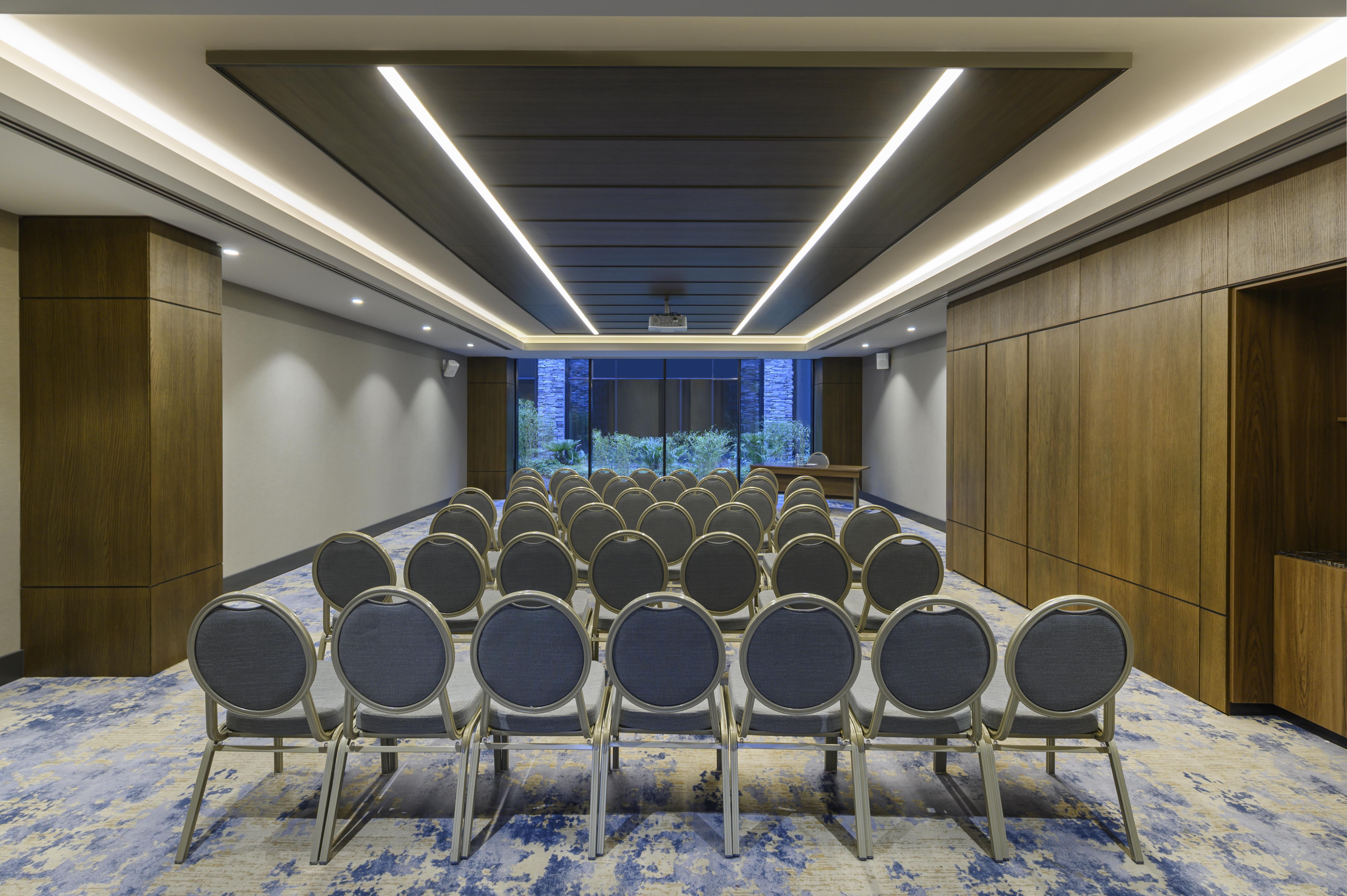 Elite World Grand Sapanca Hotel Exterior foto Meeting room