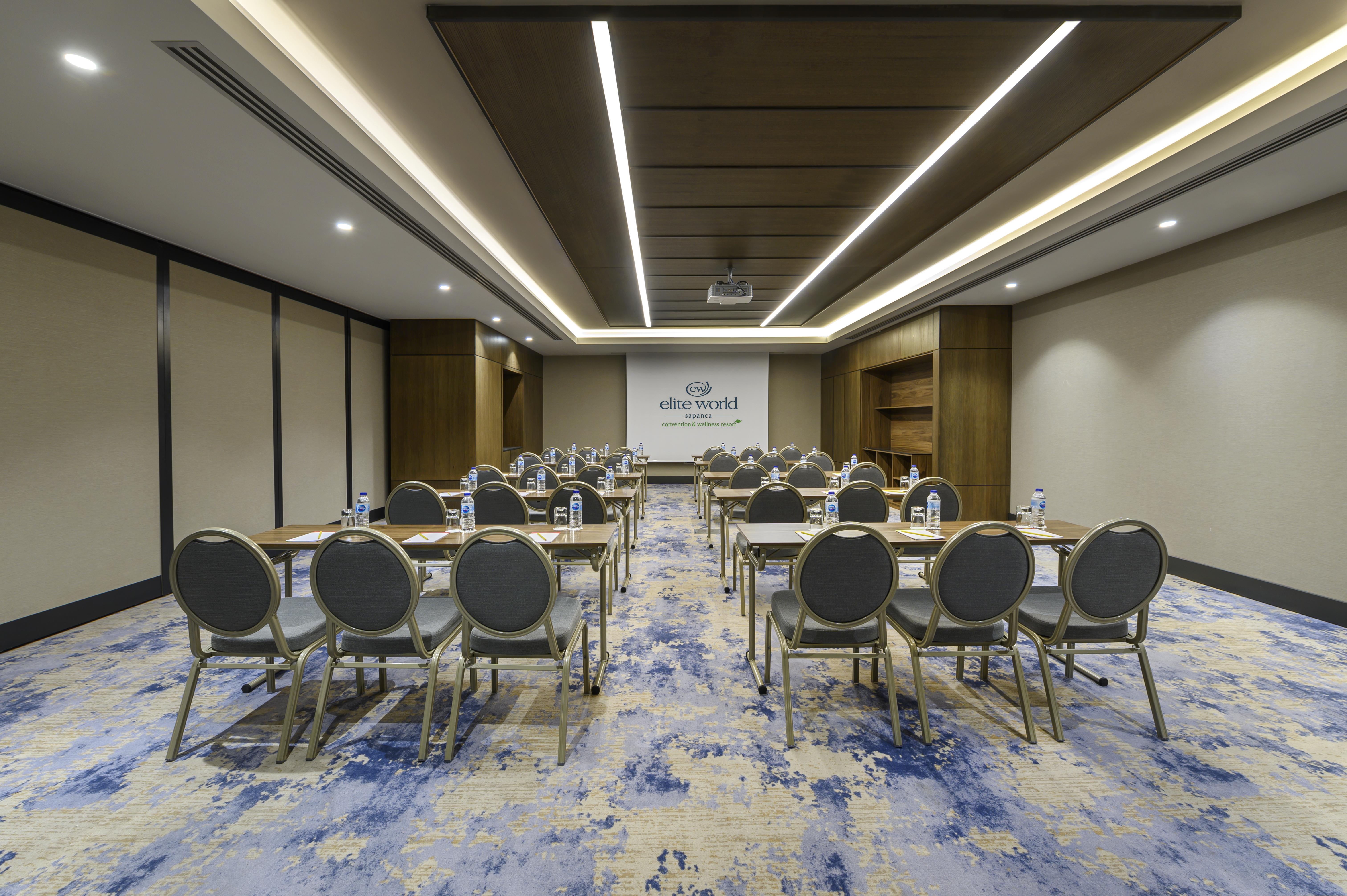 Elite World Grand Sapanca Hotel Exterior foto Meeting room