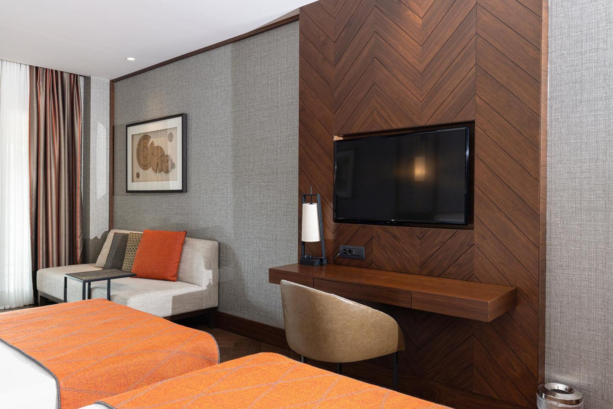 Elite World Grand Sapanca Hotel Exterior foto A room at the hotel