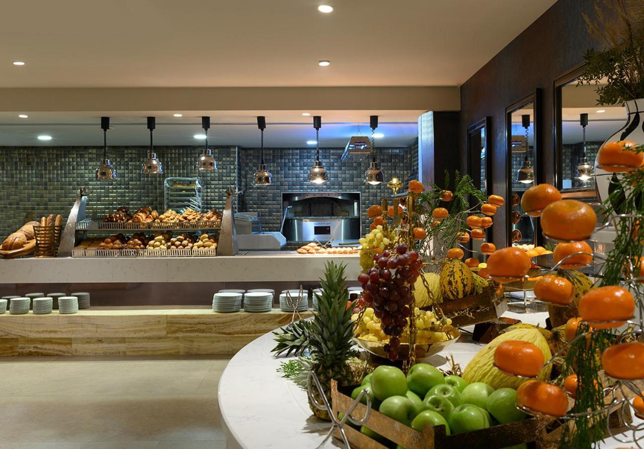 Elite World Grand Sapanca Hotel Exterior foto The buffet at the hotel
