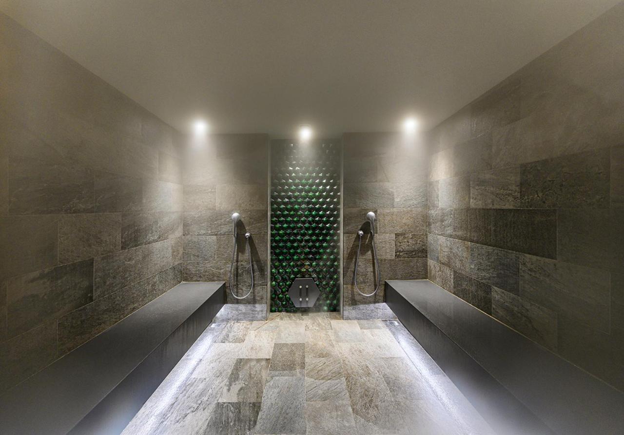 Elite World Grand Sapanca Hotel Exterior foto Turkish bath at the hotel
